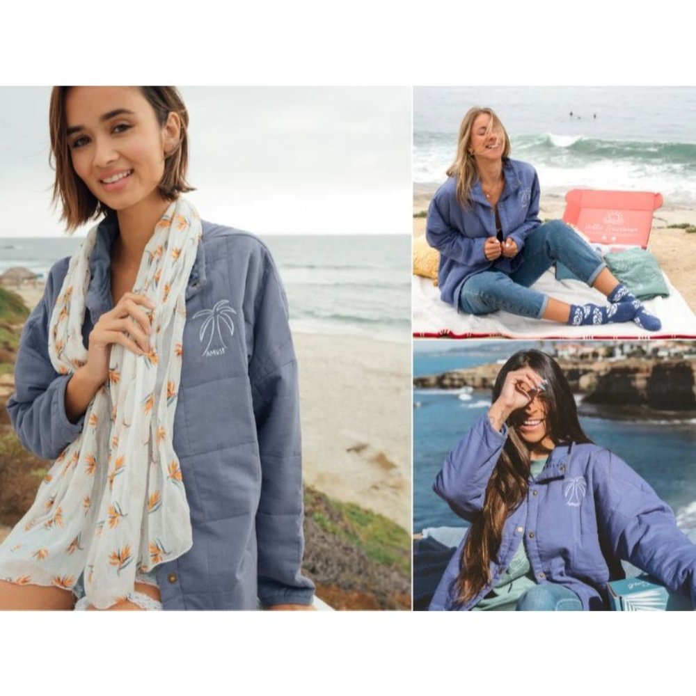 Amuse Society Women’s Seabreeze Quilted Jacket Blue Palm Tree Size L/XL $129